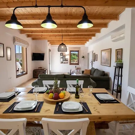 La Casa Rustica Tatil Evi Roústika