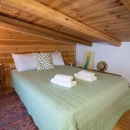 La Casa Rustica Roústika
